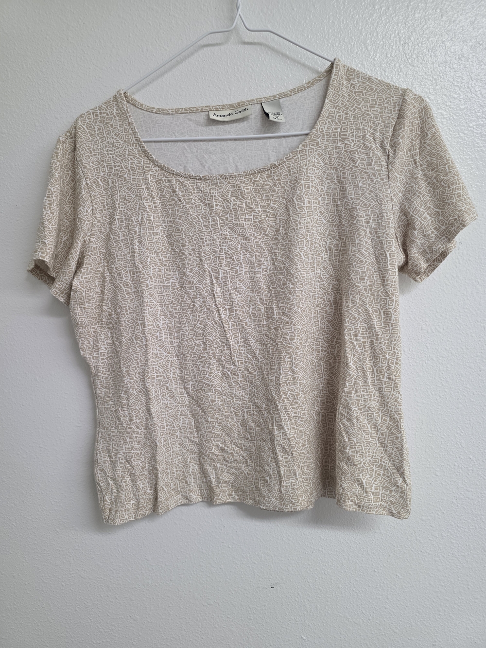 Amanda Smith Neutral Geometric Short Sleeve Scoop Neck Top (0496)